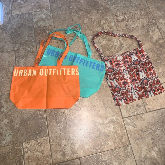 Free People and Urban Outfitters reusable bags - Picture 2 of 9